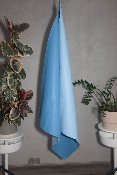 sky + kingfisher | privv | vegan leather waterproof picnic rug - porter green | style + sustainability