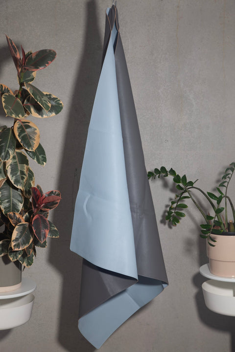 smoke + storm | privv | vegan leather waterproof picnic rug - porter green | style + sustainability