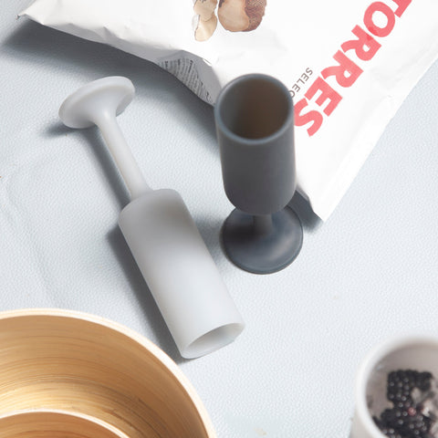 smoke + storm | seff | silicone unbreakable champagne flute - porter green | style + sustainability