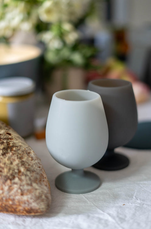 smoke + storm | stemm | silicone unbreakable wine glasses - porter green | style + sustainability