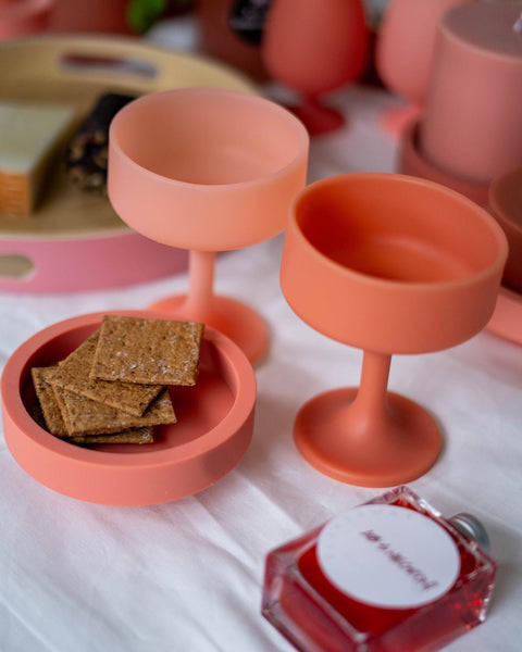 terra + peach | mecc | silicone unbreakable cocktail glasses - porter green | style + sustainability
