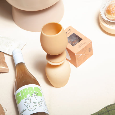 wheat + oat | privv | vegan leather waterproof picnic rug - porter green | style + sustainability